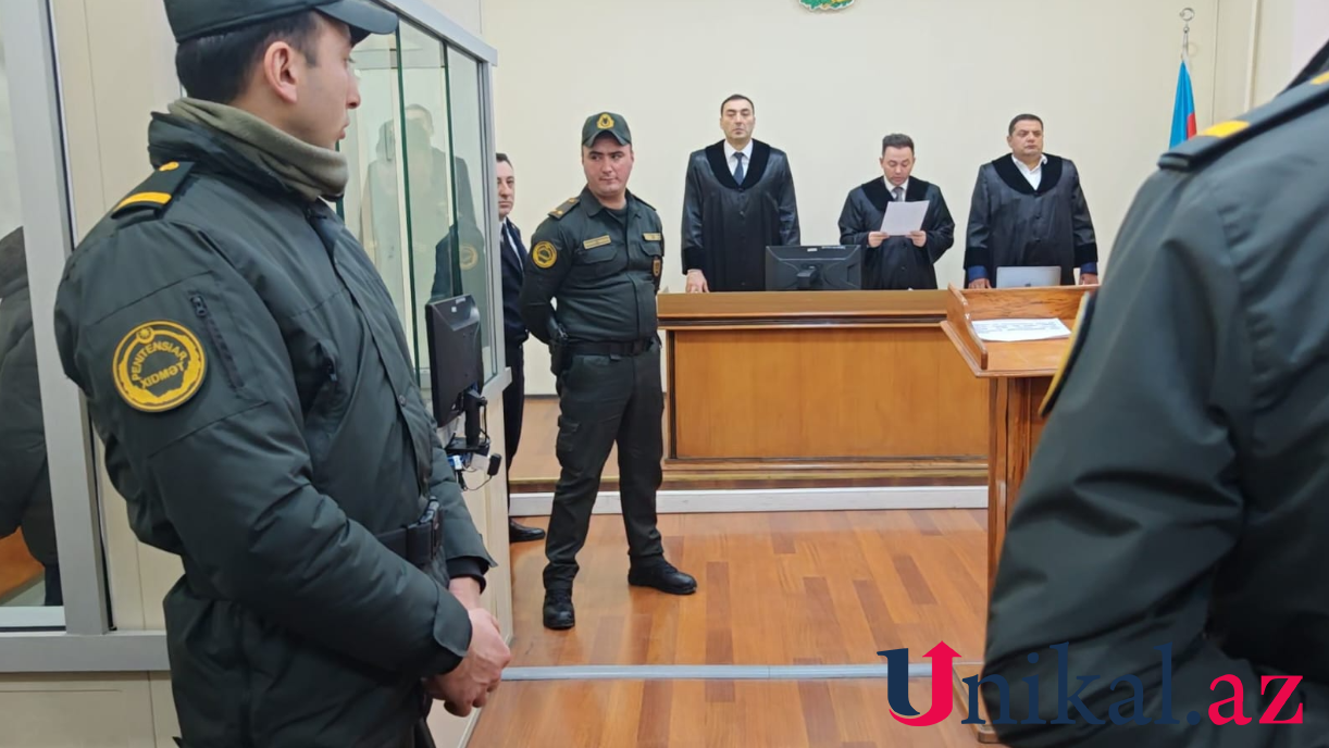 Atalığını qətlə yetirməkdə təqsirləndirilən şəxsə hökm oxundu 